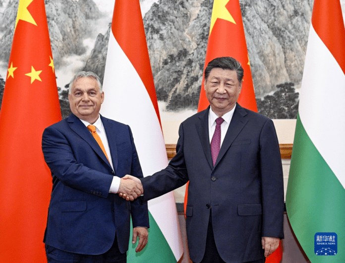 Xi i Orban razmijenili detaljna mišljenja o ukrajinskoj krizi