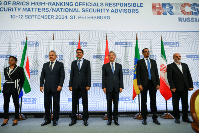 Wang Yi prisustvovao sastanku visokih sigurnosnih dužnosnika i savjetnika BRICS-a