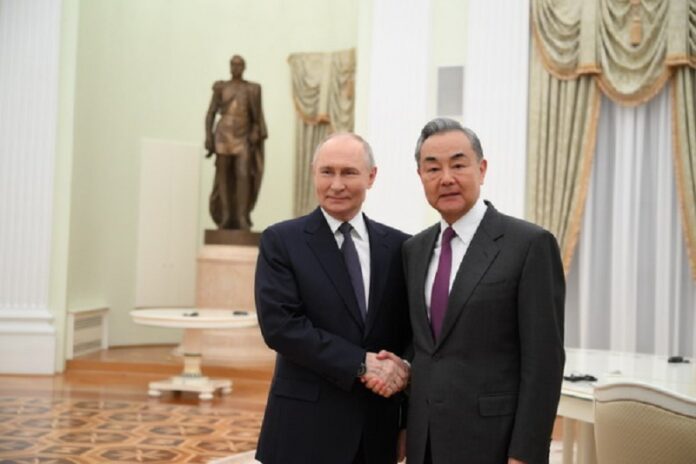 Putin poziva Rusiju i Kinu na daljnje jačanje strateške suradnje