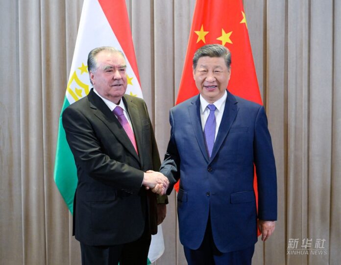 Xi Jinping sastao se s tadžikistanskim predsjednikom Emomalijem Rahmonom