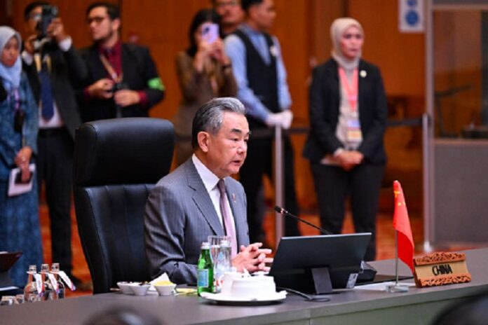 Wang Yi ističe postignuća obostrano korisne suradnje između Kine i ASEAN-a