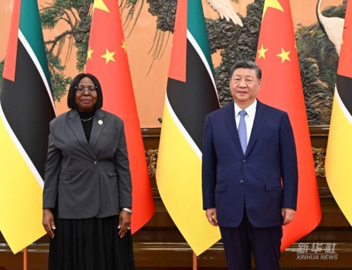 Xi Jinping se sastao s premijerkom Mozambika