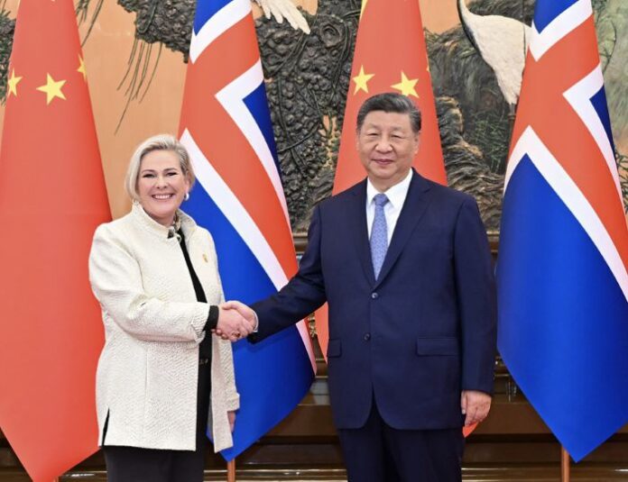 Xi se sastao s predsjednicom Islanda