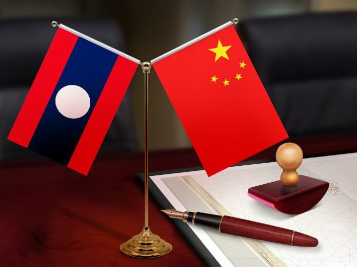 Xi čestitao 50. obljetnicu osnutka Narodne Demokratske Republike Laos