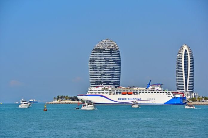 Kineski otok Hainan zabilježio više od 100 milijuna turističkih posjeta i veće prihode u 2025.