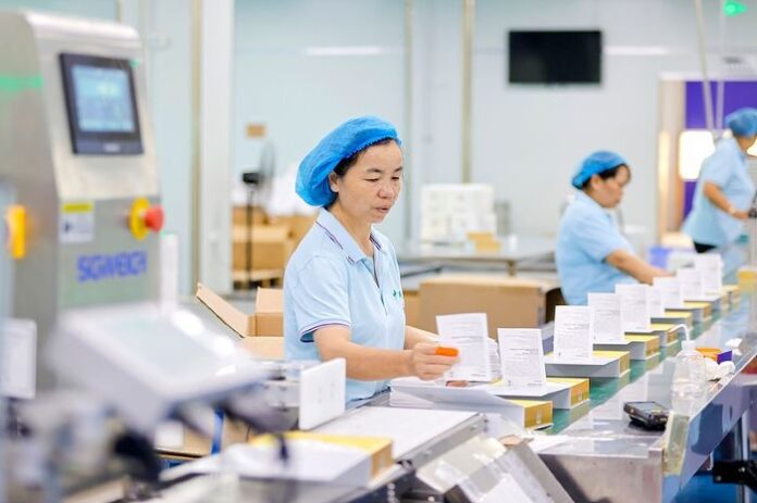 Kina će u 2026. dodatno smanjivati opterećenja za poduzeća i uklanjati tržišne prepreke