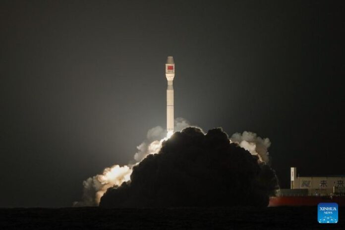 Kina uspješno lansirala probni satelit za podršku satelitskoj internetskoj tehnologiji