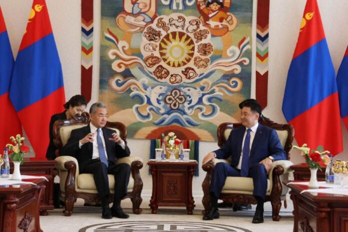 Mongolski predsjednik sastao se s kineskim ministrom vanjskih poslova