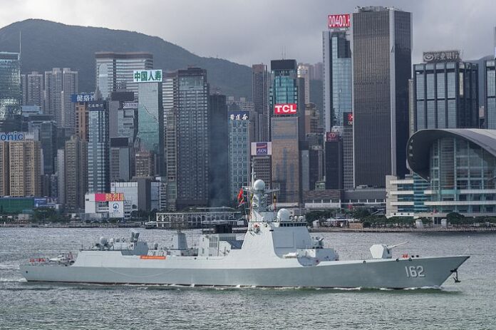 Ratni brodovi NOV-a Nanning i Hengyang prvi put uplovili u Hong Kong