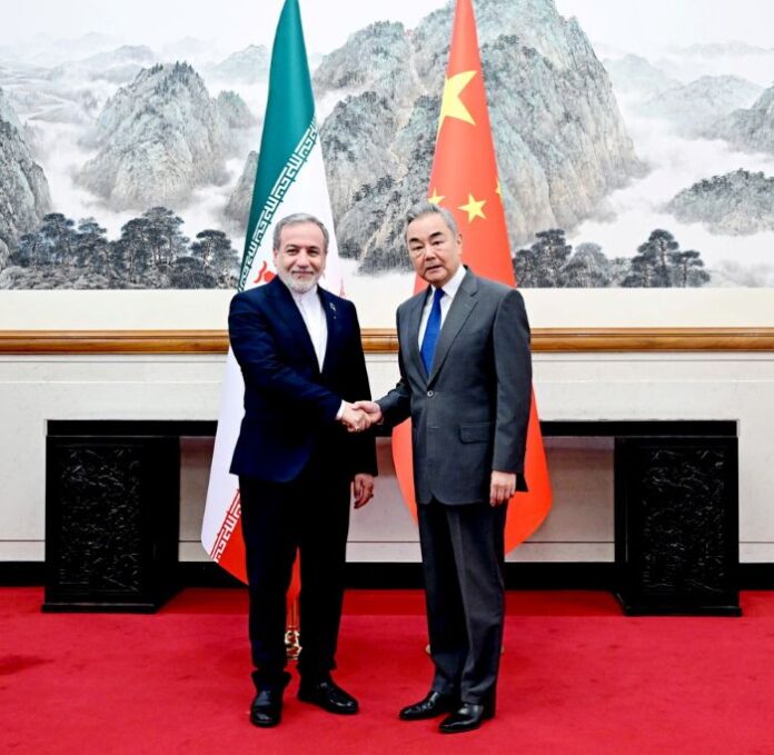 Najviši kineski diplomat održao razgovore s iranskim ministrom vanjskih poslova